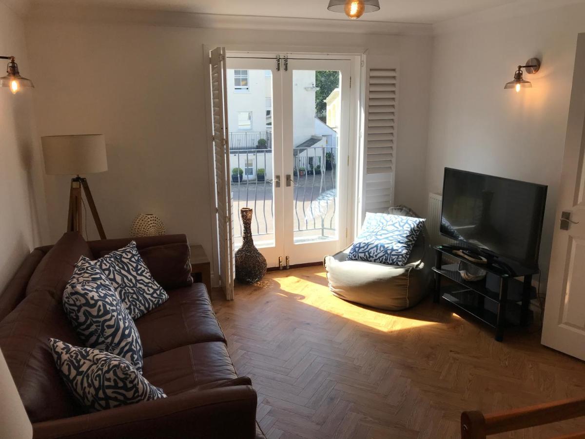 The Beach House Holiday Apartments Eastbourne Kültér fotó
