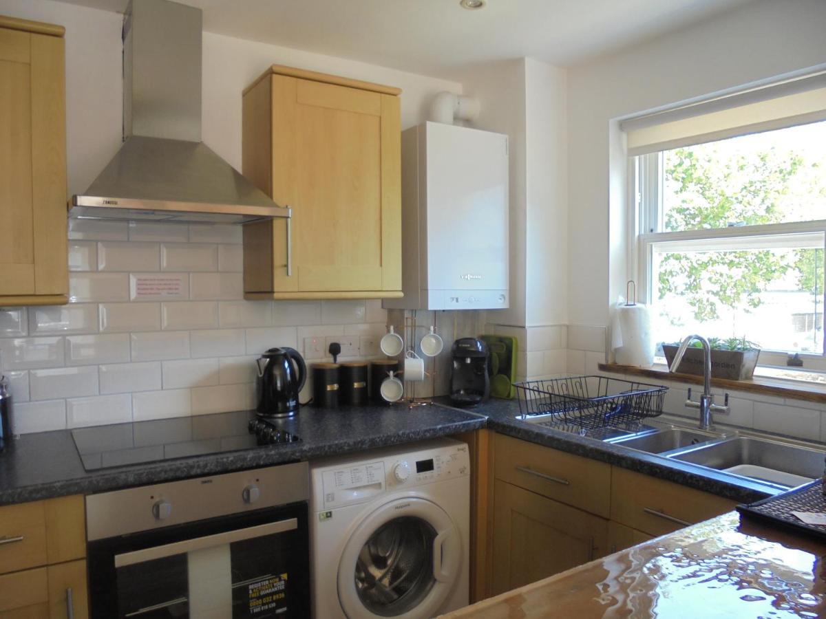 The Beach House Holiday Apartments Eastbourne Kültér fotó